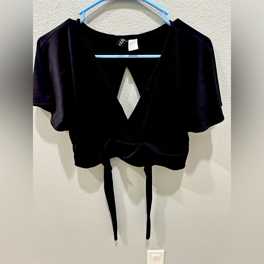 Black H&M Crop Top